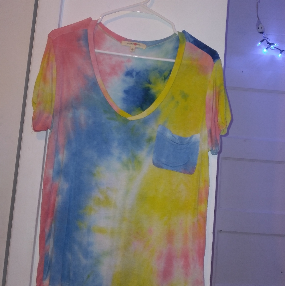 Tye dye v neck